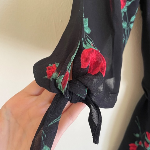 Reformation Wrap Rose Dress with tie sleeves - Picture 4 of 7